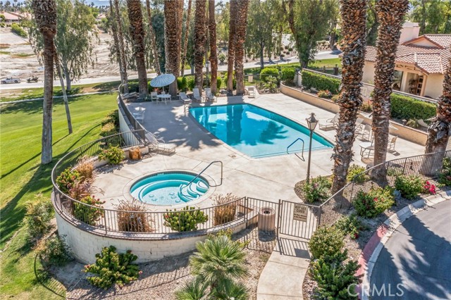 Detail Gallery Image 17 of 17 For 201 Seville Cir, Palm Desert,  CA 92260 - 2 Beds | 2 Baths