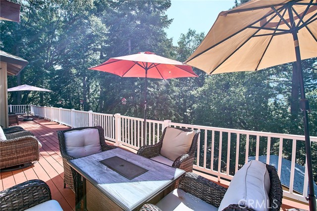 6204 Spruce Avenue, Angelus Oaks CA: https://media.crmls.org/medias/d7231505-271a-4a81-aed7-8c1f9a13f441.jpg