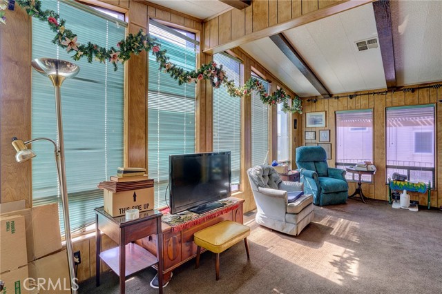 Detail Gallery Image 15 of 39 For 1919 W Coronet #128,  Anaheim,  CA 92801 - 2 Beds | 2 Baths