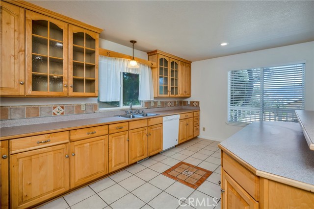 Detail Gallery Image 5 of 28 For 18831 Coyle Springs Rd, Hidden Valley Lake,  CA 95467 - 2 Beds | 2 Baths