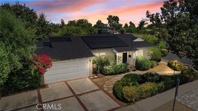5834 Costello Avenue, Van Nuys CA: https://media.crmls.org/medias/d723f340-ceba-4b1d-8849-cebf0817aaf8.jpg