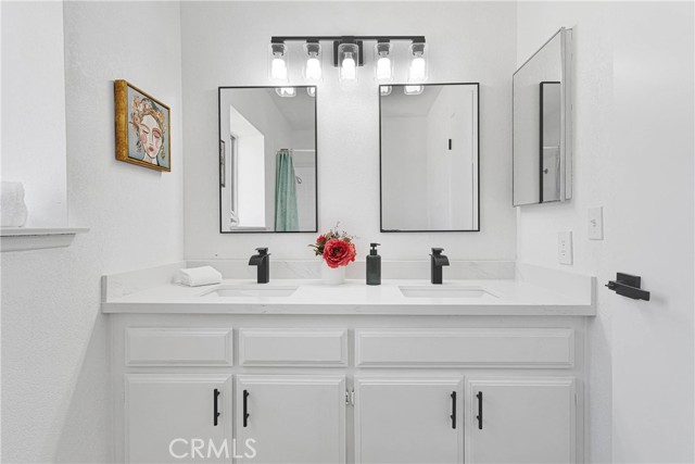 21229 Balsa Street, Apple Valley CA: https://media.crmls.org/medias/d724714c-7373-4e91-933e-022f7ca07a2e.jpg