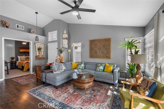 Detail Gallery Image 12 of 43 For 28313 Valombrosa, Menifee,  CA 92584 - 3 Beds | 2 Baths