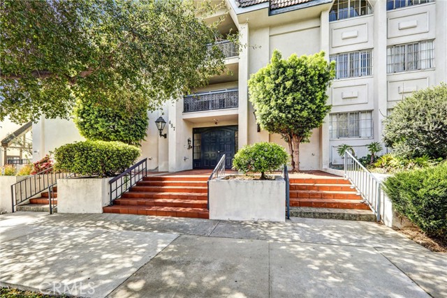 Detail Gallery Image 3 of 27 For 497 S El Molino #106,  Pasadena,  CA 91101 - 2 Beds | 2 Baths