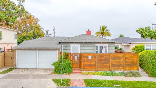 717 Ultimo Avenue, Long Beach CA: https://media.crmls.org/medias/d72532f9-df28-43d1-a56c-57ff4f5316e4.jpg