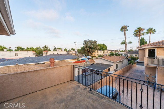 Detail Gallery Image 19 of 41 For 4445 W 163rd St., Lawndale,  CA 90260 - 4 Beds | 3/1 Baths
