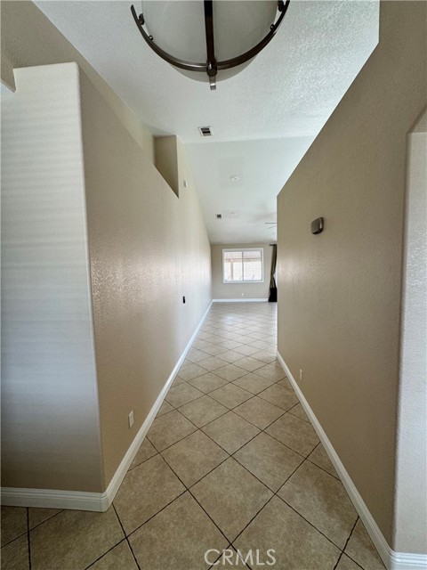Detail Gallery Image 17 of 44 For 914 Banbury St, Hemet,  CA 92544 - 3 Beds | 2 Baths