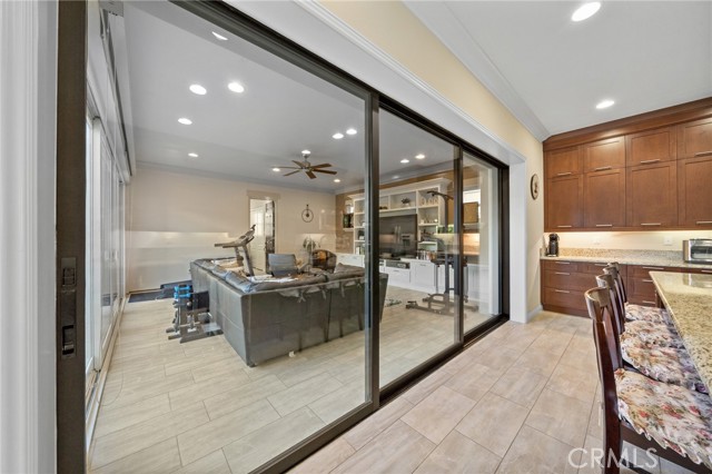 Detail Gallery Image 9 of 40 For 19 Hollyhock, Lake Forest,  CA 92630 - 5 Beds | 5/1 Baths