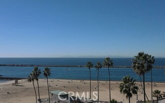 https://media.crmls.org/medias/d726d54e-02d0-4205-9926-f210e95322dc.jpg?preset=X-Large