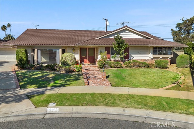 Image 2 for 706 S Rosalind Dr, Orange, CA 92869