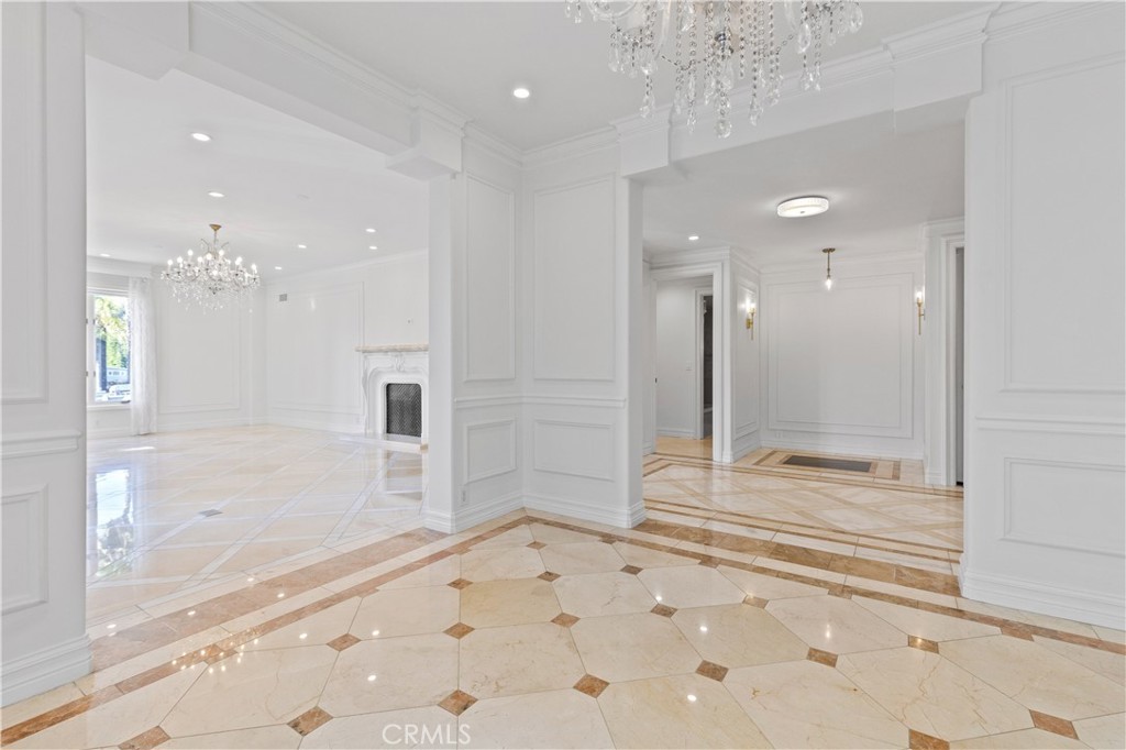https://media.crmls.org/medias/d7279f7e-d486-47b8-830e-11f89b4edac9.jpg?preset=X-Large