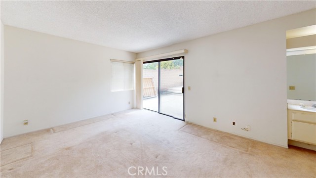 Detail Gallery Image 10 of 17 For 205 Cedar Heights Dr, Thousand Oaks,  CA 91360 - 3 Beds | 2 Baths