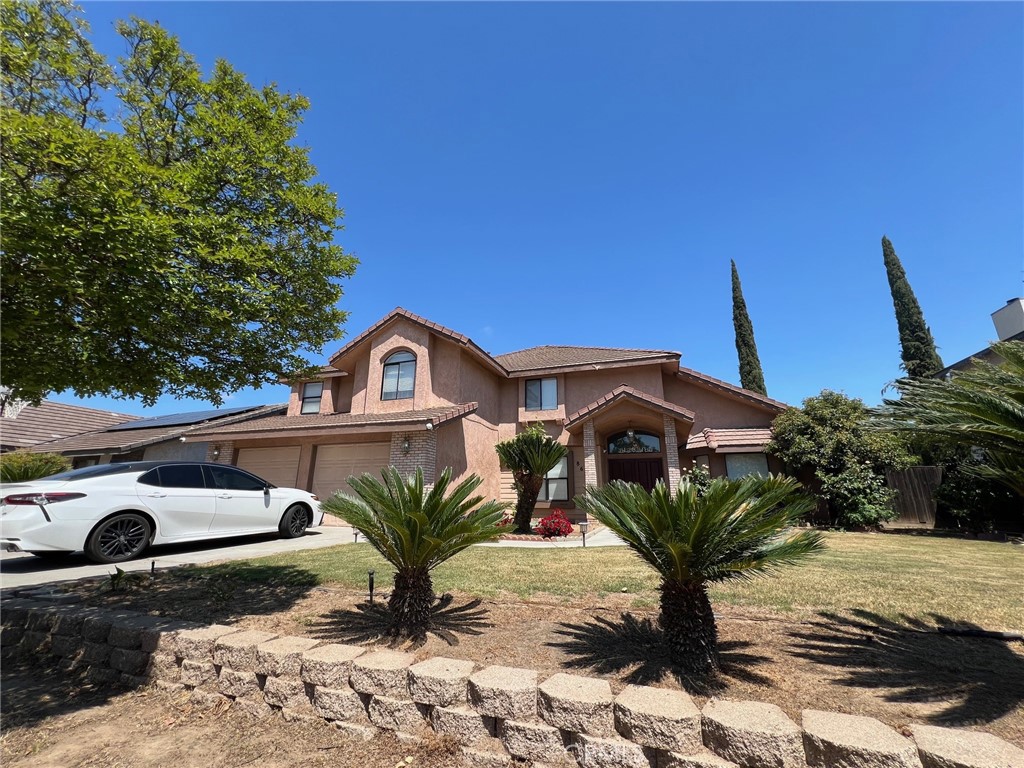 867 E Northridge Drive