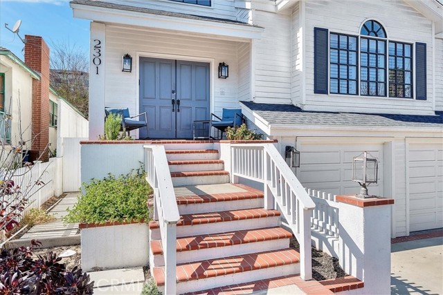 2301 Walnut Avenue, Manhattan Beach, California 90266, 4 Bedrooms Bedrooms, ,3 BathroomsBathrooms,Residential,Sold,Walnut,SB22033691