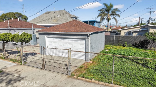 Detail Gallery Image 34 of 44 For 200 E Century Bld, Los Angeles,  CA 90003 - 2 Beds | 1 Baths