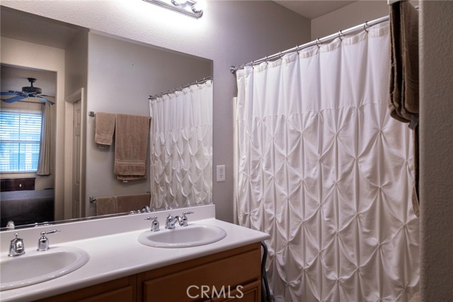 Detail Gallery Image 16 of 29 For 1800 E Lakeshore #1803,  Lake Elsinore,  CA 92530 - 3 Beds | 2/1 Baths