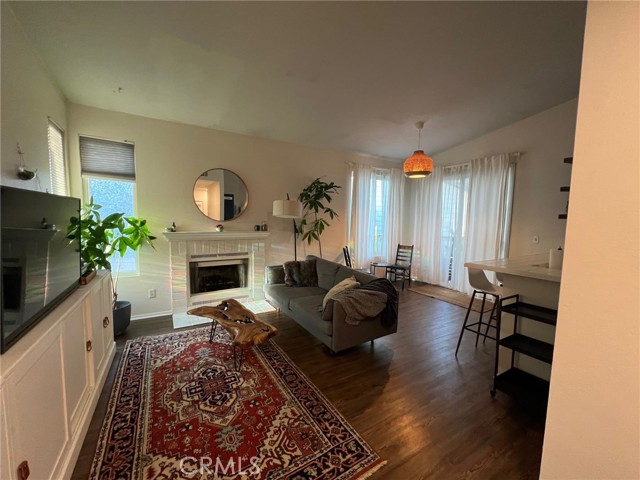 Detail Gallery Image 19 of 33 For 2402 Pleasant Way #H,  Thousand Oaks,  CA 91362 - 2 Beds | 1 Baths