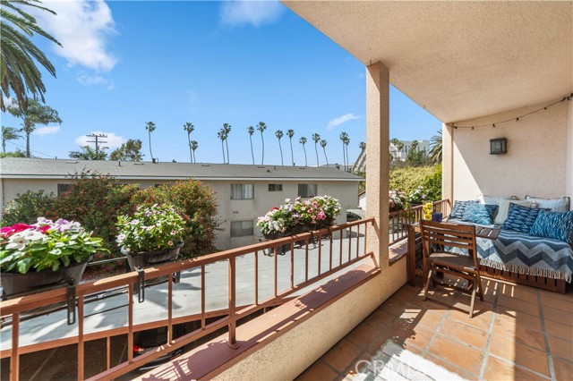 Detail Gallery Image 18 of 25 For 2025 4th St 204a,  Santa Monica,  CA 90405 - 1 Beds | 1 Baths