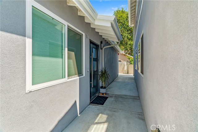 3419 Montrose Avenue, La Crescenta CA: https://media.crmls.org/medias/d72b7376-ec6c-49dd-ba2d-cd3abb939bbb.jpg