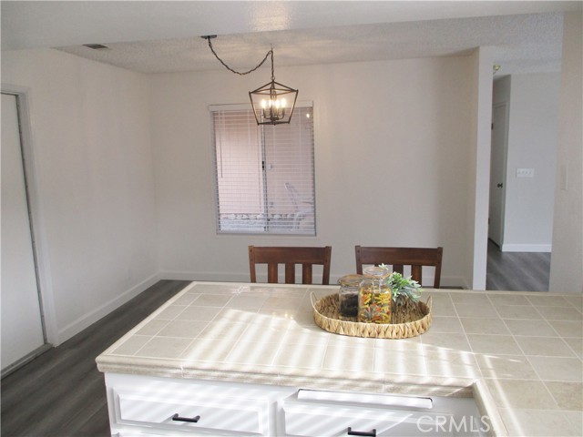 Detail Gallery Image 7 of 31 For 16999 Lorene Dr, Victorville,  CA 92395 - 3 Beds | 2 Baths