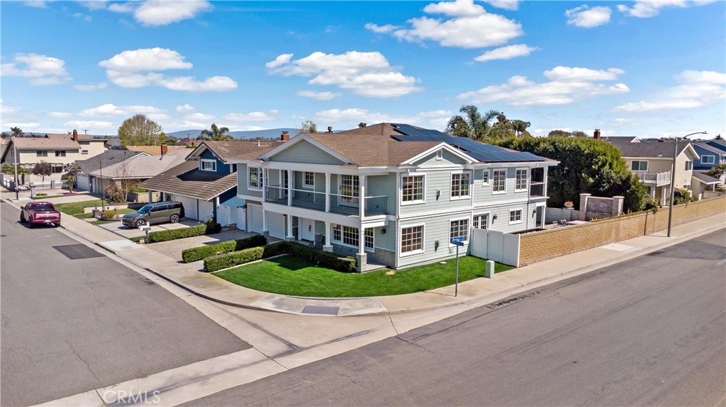 17982 Whitford Lane
