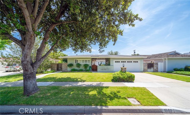 1840 N College Pl, Long Beach, CA 90815