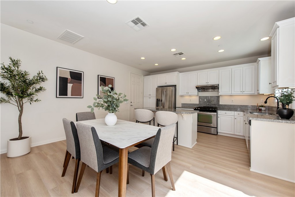 D72c7f6f 2c6b 49f3 A0f8 0d3d9ad45f6e