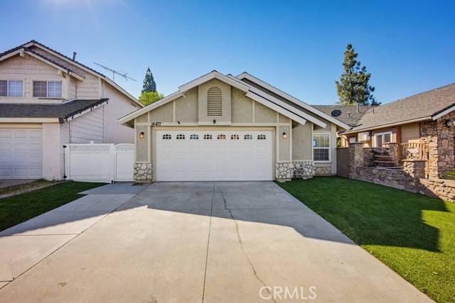 Detail Gallery Image 3 of 36 For 14477 El Contento, Fontana,  CA 92337 - 3 Beds | 2 Baths