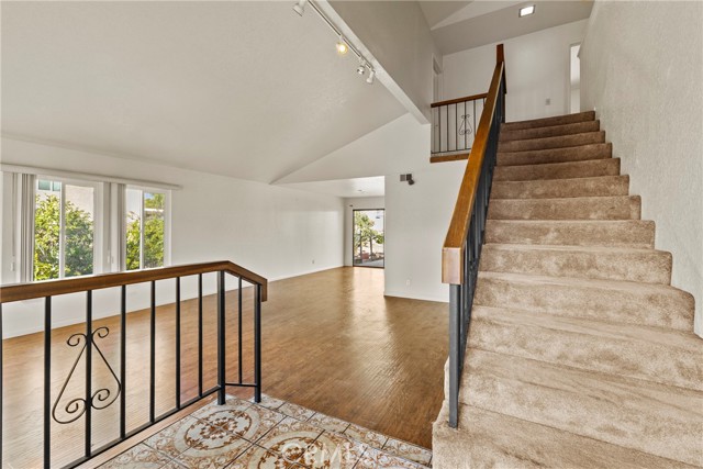 Detail Gallery Image 6 of 42 For 327 Fargo, San Dimas,  CA 91773 - 4 Beds | 3 Baths