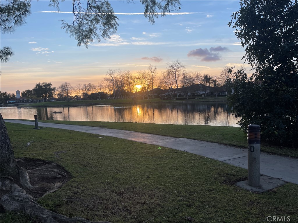 https://media.crmls.org/medias/d72fbae7-9128-4a3b-9f03-97ac47566d83.jpg?preset=X-Large