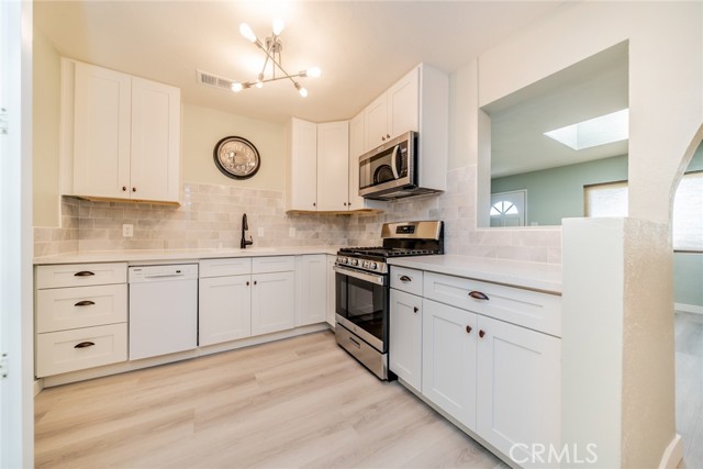 Detail Gallery Image 11 of 39 For 1232 W Alexander Ave, San Bernardino,  CA 92405 - 2 Beds | 1 Baths