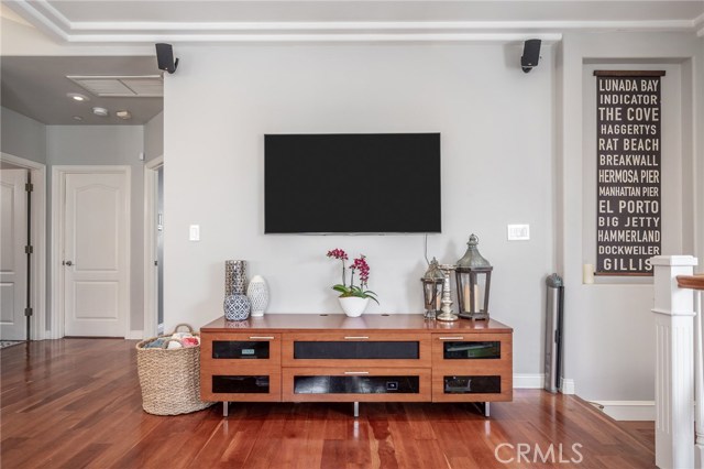 106 Francisca Avenue, Redondo Beach, California 90277, 3 Bedrooms Bedrooms, ,3 BathroomsBathrooms,Residential,Sold,Francisca,SB20100094