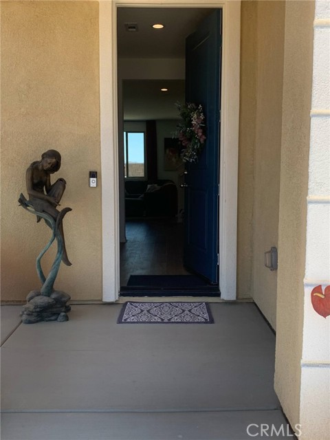 Detail Gallery Image 2 of 34 For 27214 Felsic Dr, Menifee,  CA 92585 - 5 Beds | 2/1 Baths