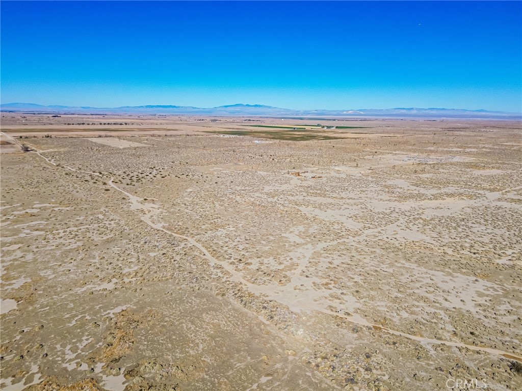 MLS #OC25280725 image #16