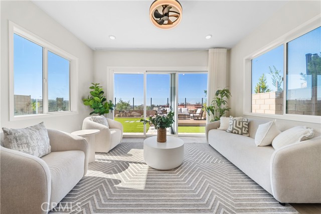 671 Pelion, Lake Forest CA: https://media.crmls.org/medias/d731232b-69a7-4333-8df8-08d2159e6a66.jpg