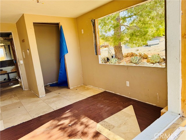 Detail Gallery Image 20 of 23 For 31633 Azurite Rd, Lucerne Valley,  CA 92356 - 1 Beds | 1 Baths