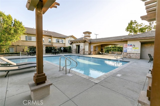 Detail Gallery Image 12 of 39 For 2727 Night Jasmine Dr, Simi Valley,  CA 93065 - 3 Beds | 2/1 Baths