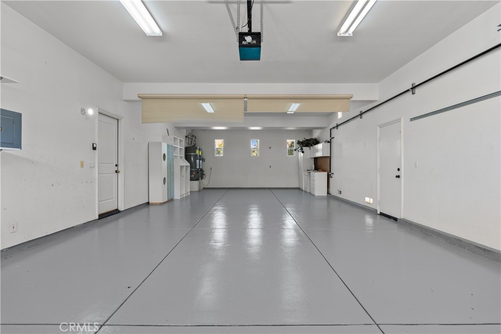 https://media.crmls.org/medias/d73204ce-888e-4050-ad01-79b6f2eb04f9.jpg?preset=X-Large