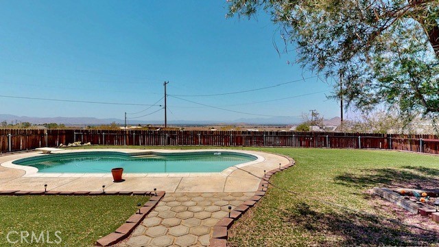 Detail Gallery Image 11 of 45 For 22677 Dexter Ln, Apple Valley,  CA 92307 - 2 Beds | 2/1 Baths