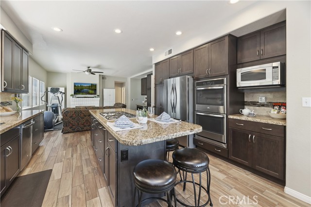 2162 Wild Canyon Drive, Colton CA: https://media.crmls.org/medias/d7323280-f059-488e-8af8-e9b6c2a0bebd.jpg