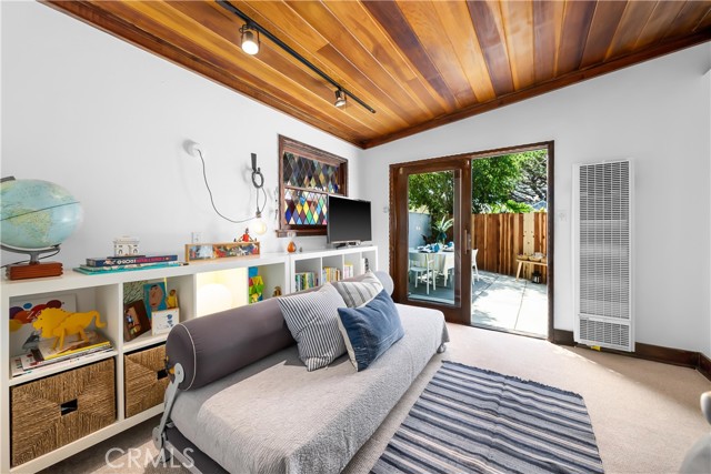 3017 Elm Avenue, Manhattan Beach, California 90266, 2 Bedrooms Bedrooms, ,2 BathroomsBathrooms,Residential,Sold,Elm,SB21199179