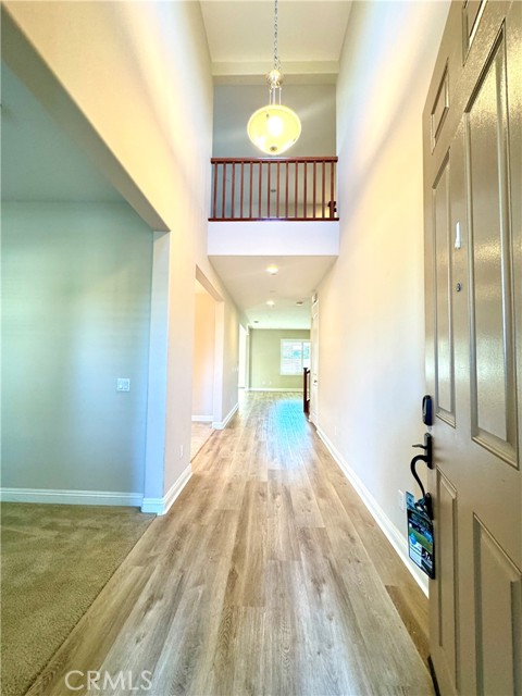 Detail Gallery Image 2 of 36 For 13945 Barnett Ln, Corona,  CA 92880 - 5 Beds | 3/1 Baths