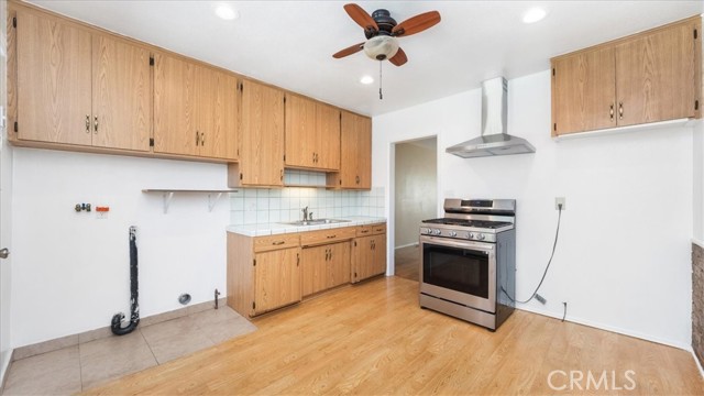 Detail Gallery Image 10 of 31 For 22025 Mariposa Ave, Torrance,  CA 90502 - 3 Beds | 1 Baths