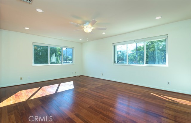 Detail Gallery Image 36 of 50 For 251 N Whitnall, Burbank,  CA 91505 - 4 Beds | 3 Baths