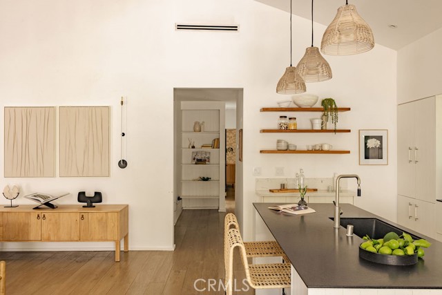 Detail Gallery Image 5 of 28 For 4128 Baywood St, Los Angeles,  CA 90039 - 4 Beds | 3 Baths