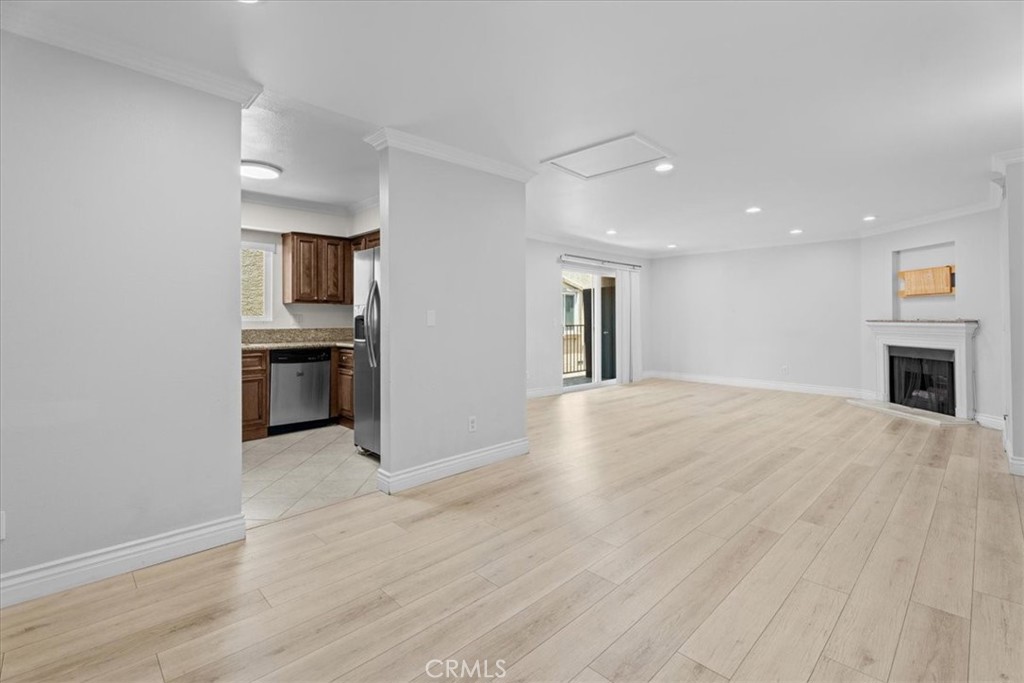 550 E Santa Anita Avenue #203