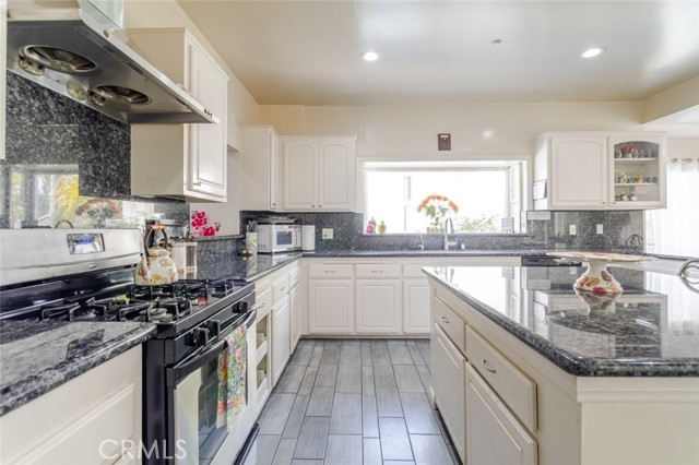 Detail Gallery Image 26 of 75 For 605 N 18th St, Montebello,  CA 90640 - 4 Beds | 3 Baths