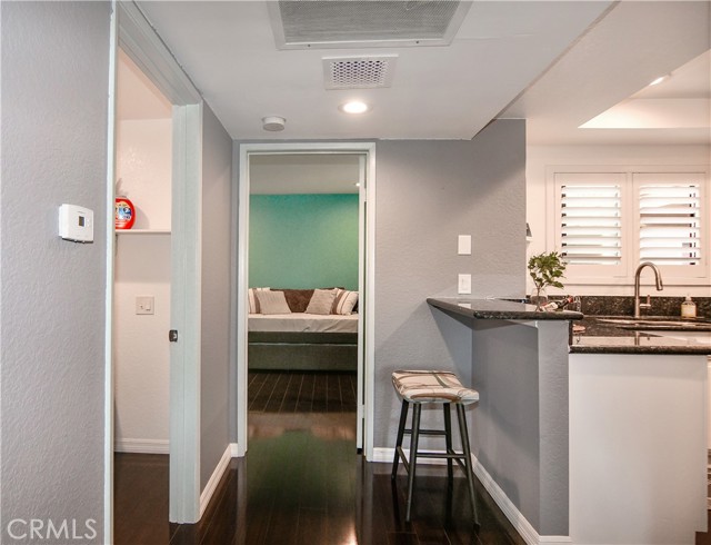 Detail Gallery Image 14 of 45 For 16551 Grunion Lane #204,  Huntington Beach,  CA 92649 - 2 Beds | 2 Baths