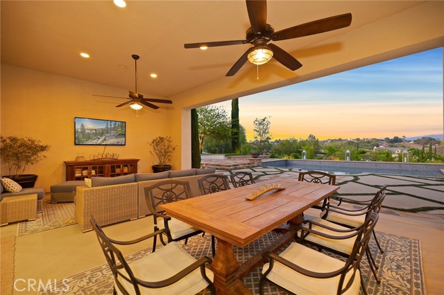 33260 Susan Grace Court, Temecula CA: https://media.crmls.org/medias/d7353b5c-eda8-4fa7-996e-9c53cdeddc2b.jpg