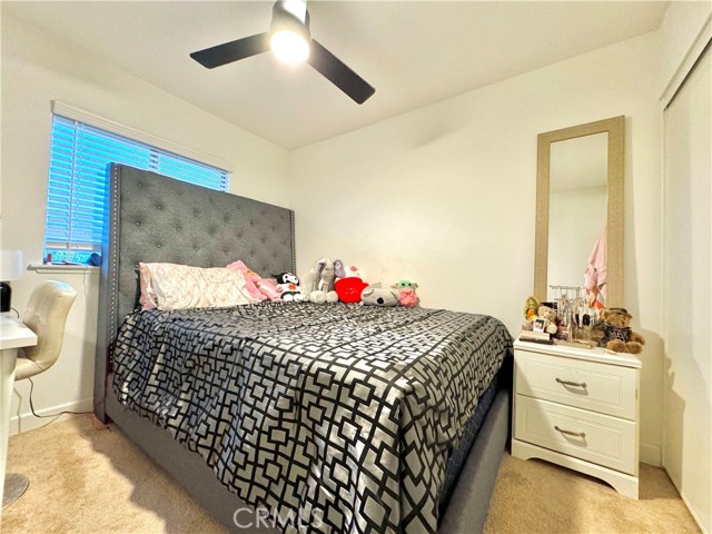 Detail Gallery Image 9 of 22 For 331 W Alton Ave #C196,  Santa Ana,  CA 92707 - 4 Beds | 2 Baths